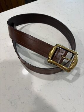 Vintage Classic Brown Leather Women’s Belt with Brass Buckle